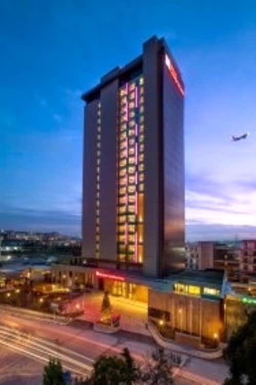 Hilton Garden İNN Güvenli Dış Cephe Temizliği Tamamlandı